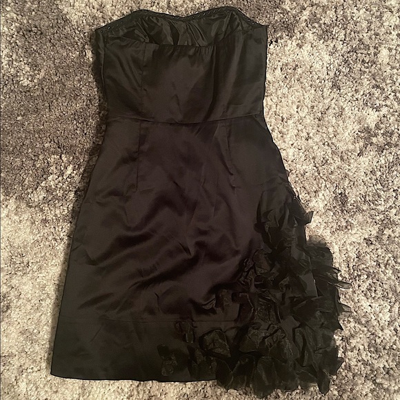 Short length, strapless, black cocktail dress with beautiful 3-D floral design. - Picture 2 of 2